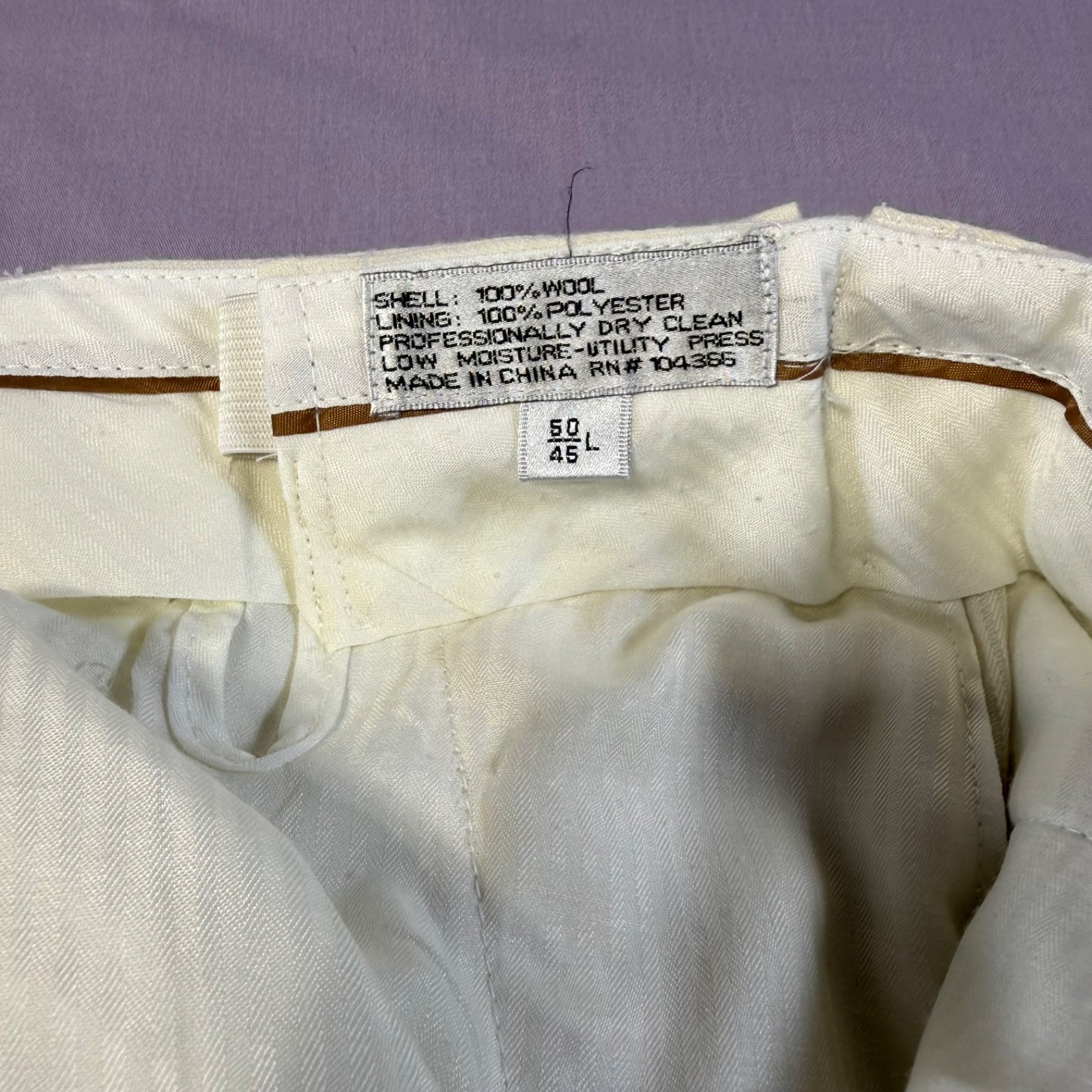 Stacy Adams Ivory Single Breast 2 Piece Adjustable Waist Men’s Suit Size 50L