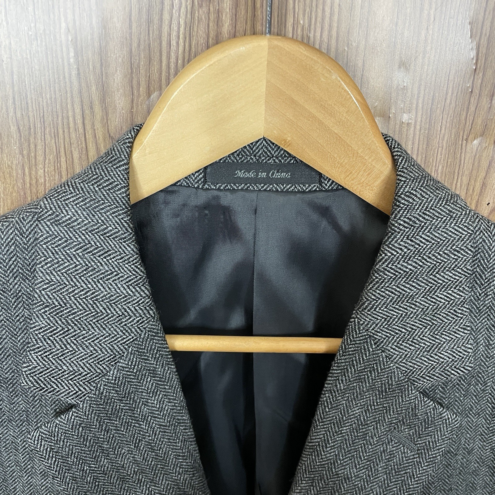 Lauren Ralph Lauren Sport Coat Mens 42L Gray Herringbone Tweed Wool Two Buttons