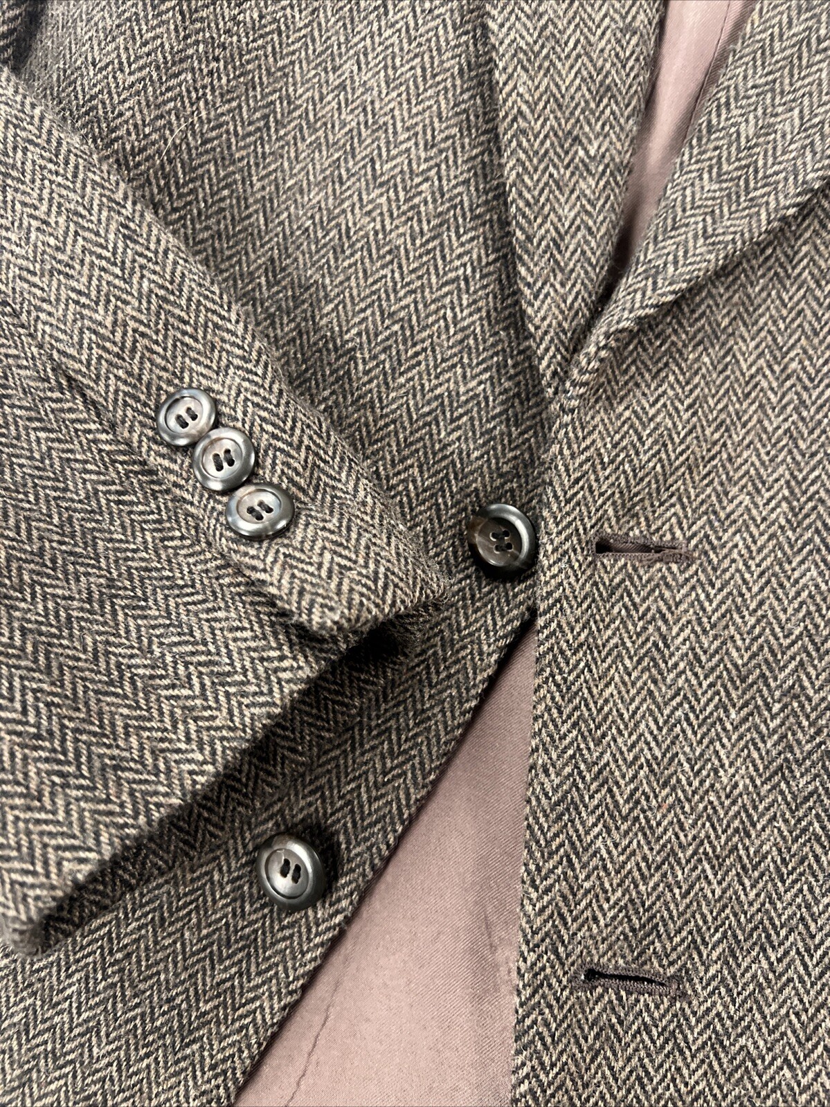 FALL/WINTER Jordache Men’s Dark Brown Herringbone Blazer 40R $395