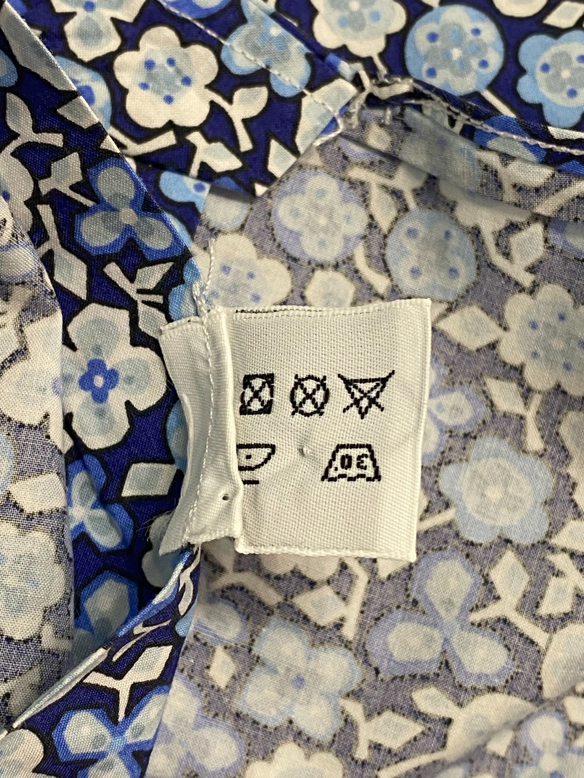 Alessandro Gherardi ITALY (Men’s 40–15-3/4) Blue/White Button Down Shirt