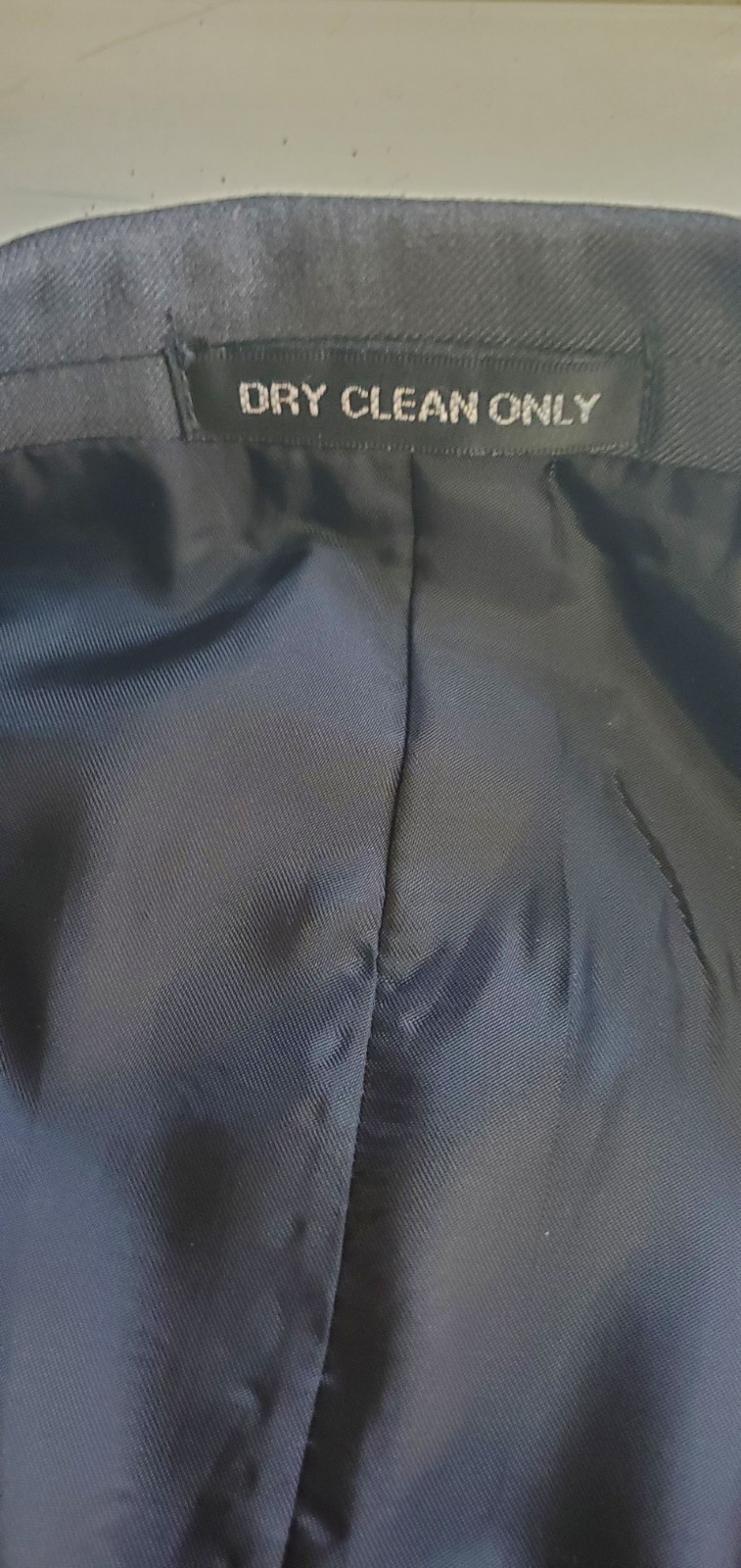 Alan Italy Custom Tailored Wool and Cashmere Blend 2 Pc. Suit Excellent