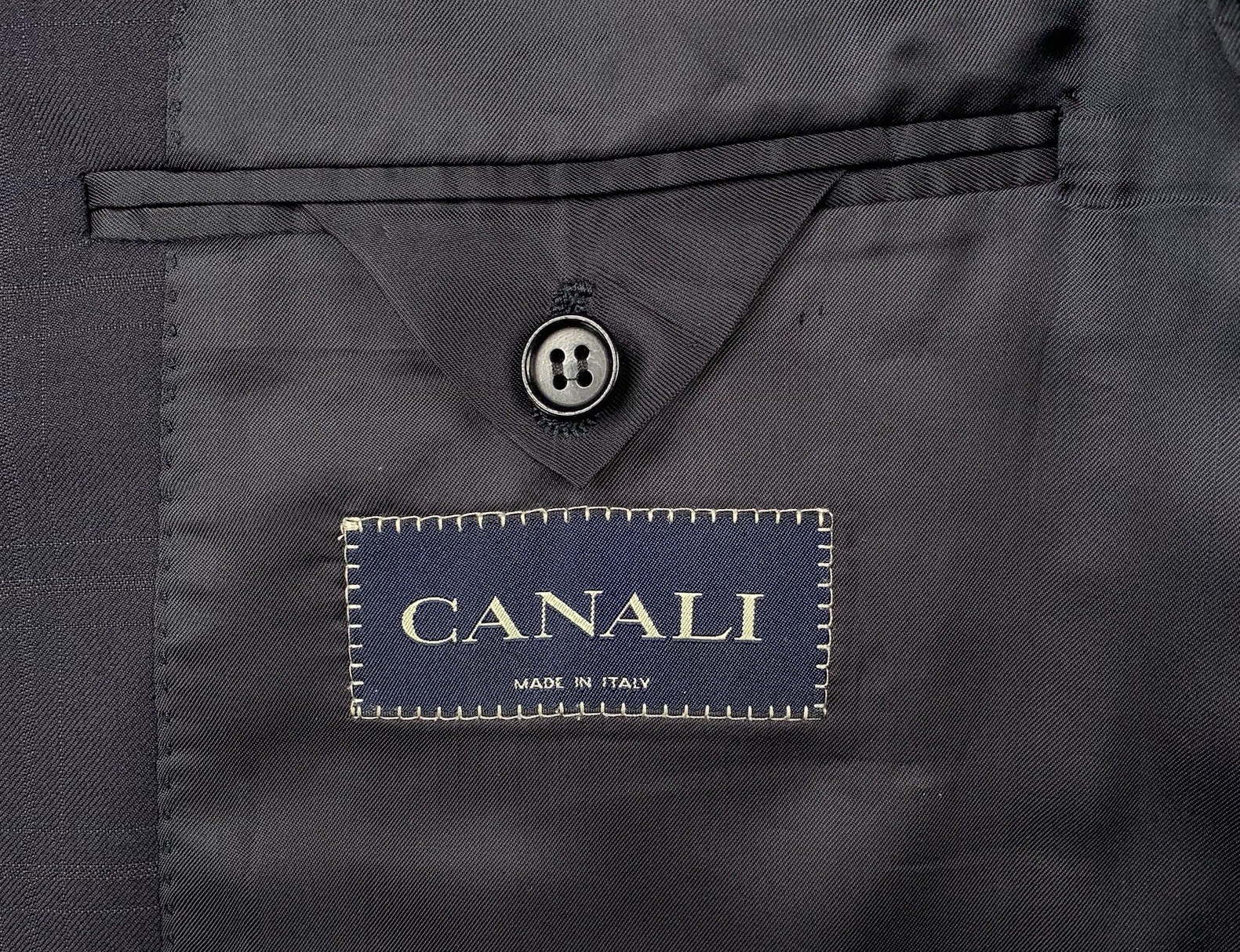 Mens 44 R Canali Blue Label ” Classic Cut ” Navy Blue Windowpane Plaid Suit