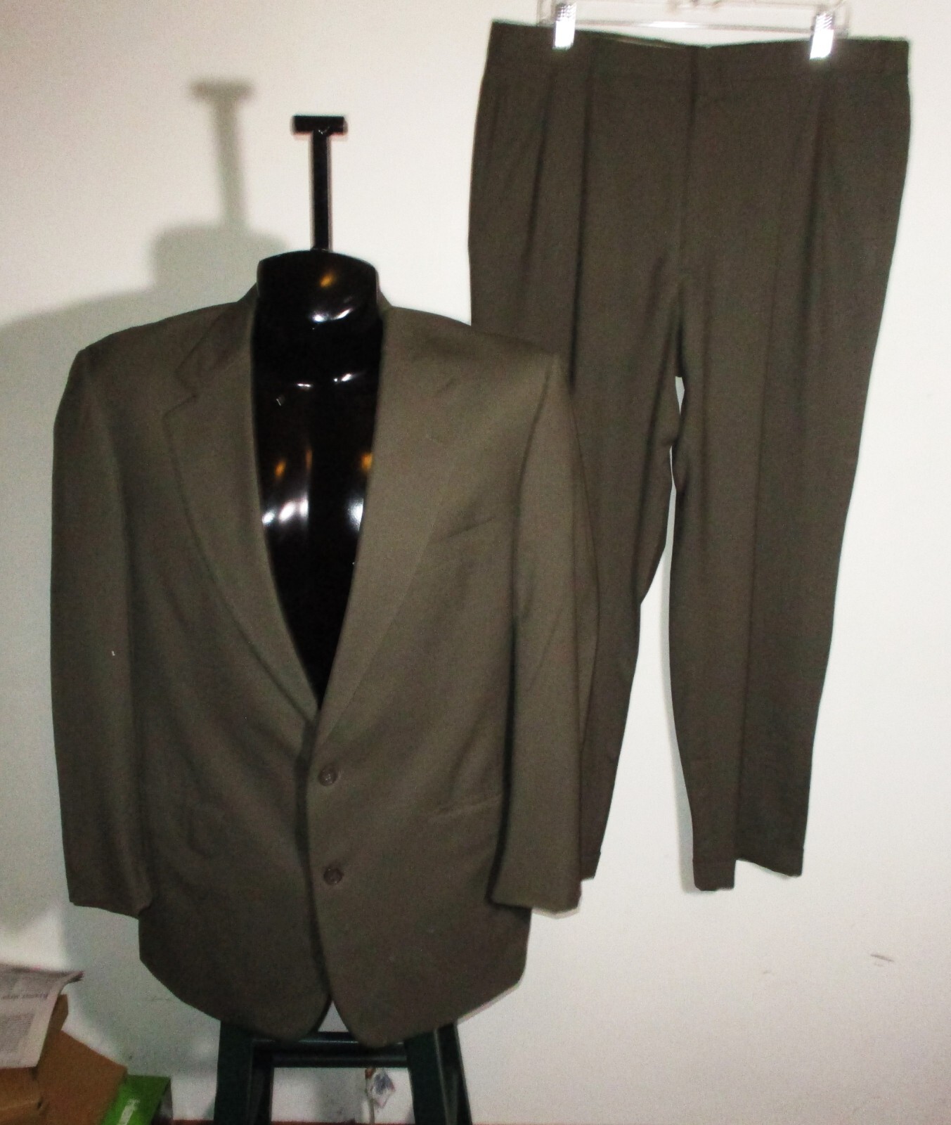 BROOKS BROTHERS Taupe Brown Wool 2 Pc Suit Men’s Size 43 Long, 37X30-32