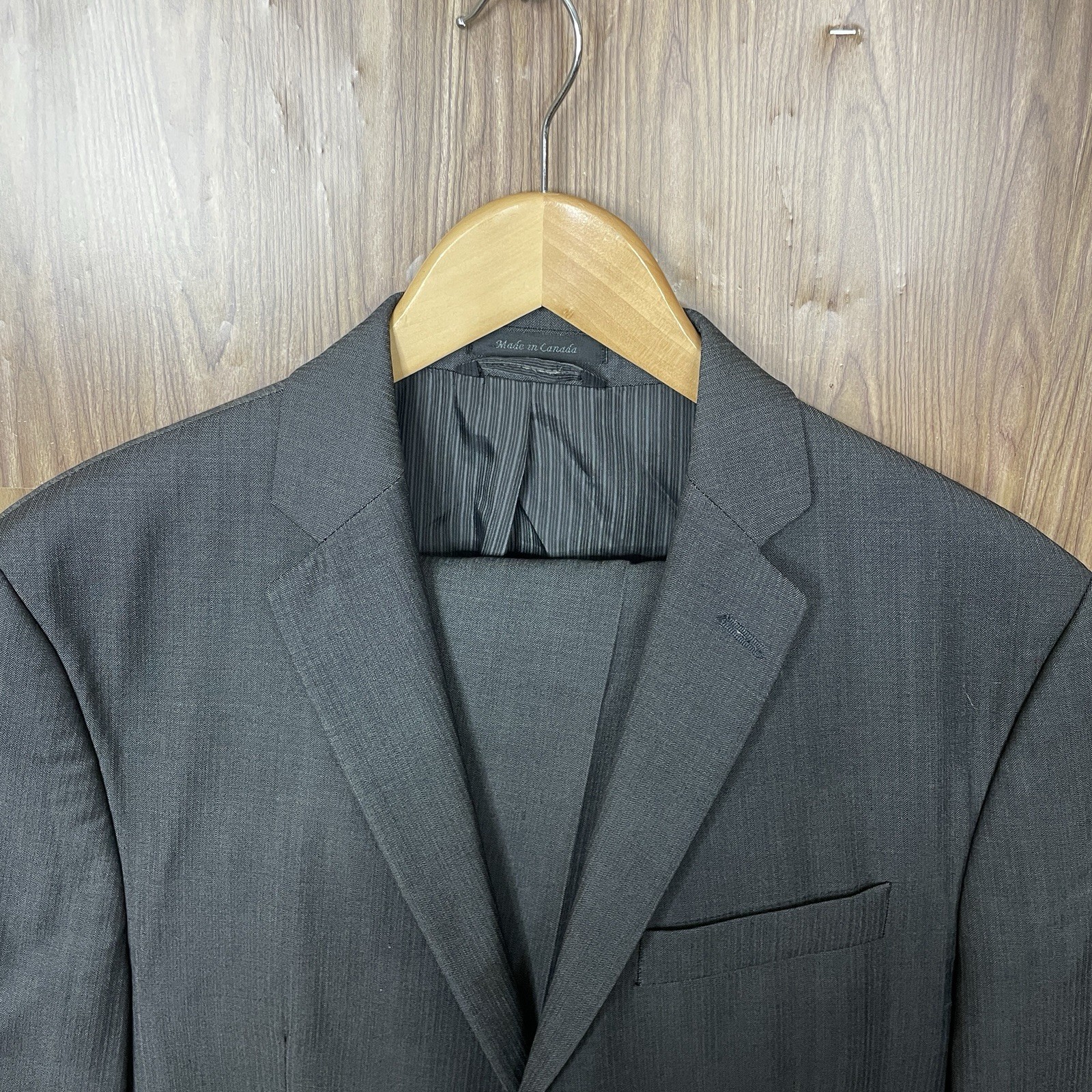 Calvin Klein 2 Piece Suit Mens 40L Slim 34×31 Brown Herringbone Double Vented