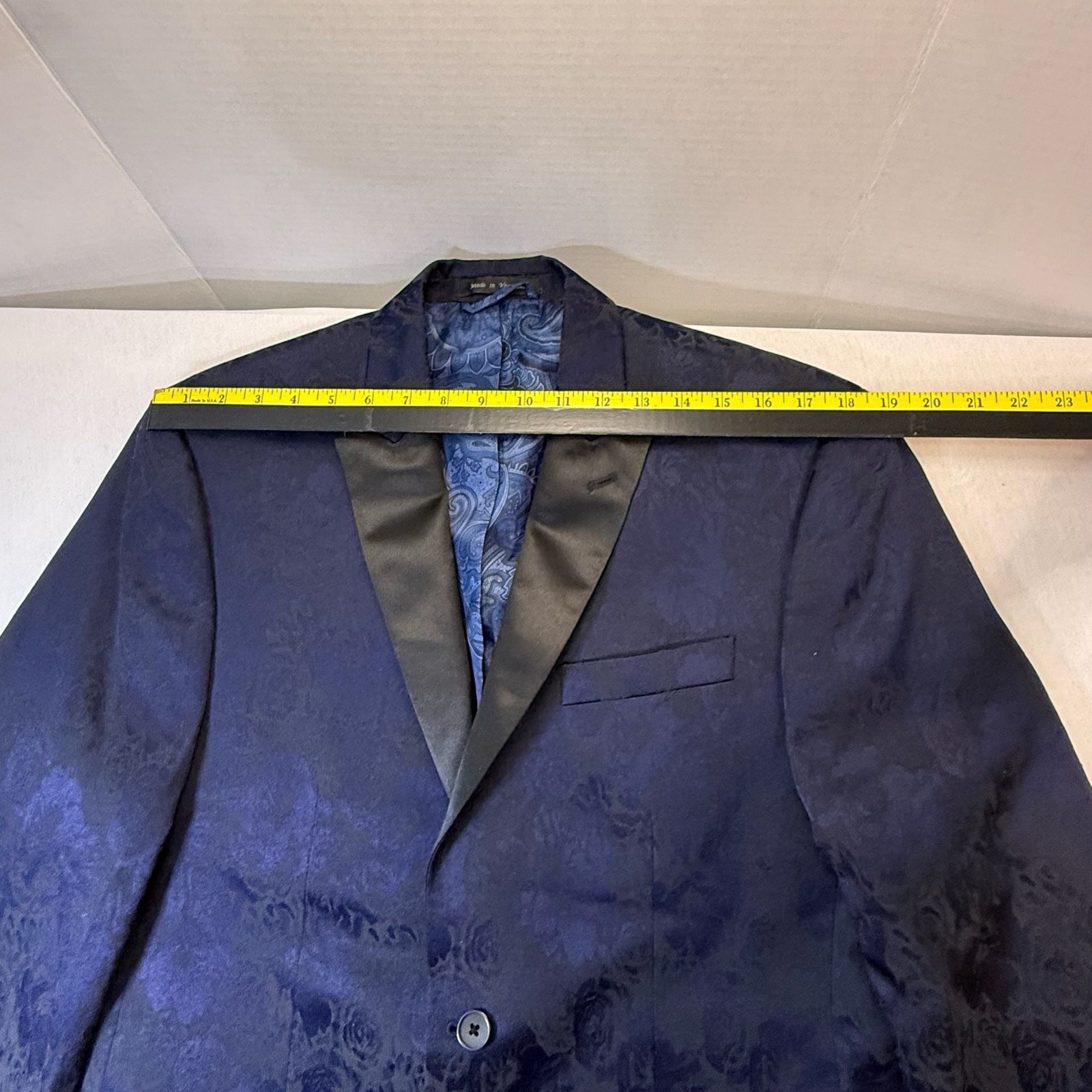Van Heusen Studio Navy Blue Floral Jacquard Tuxedo Blazer with Satin Lapels