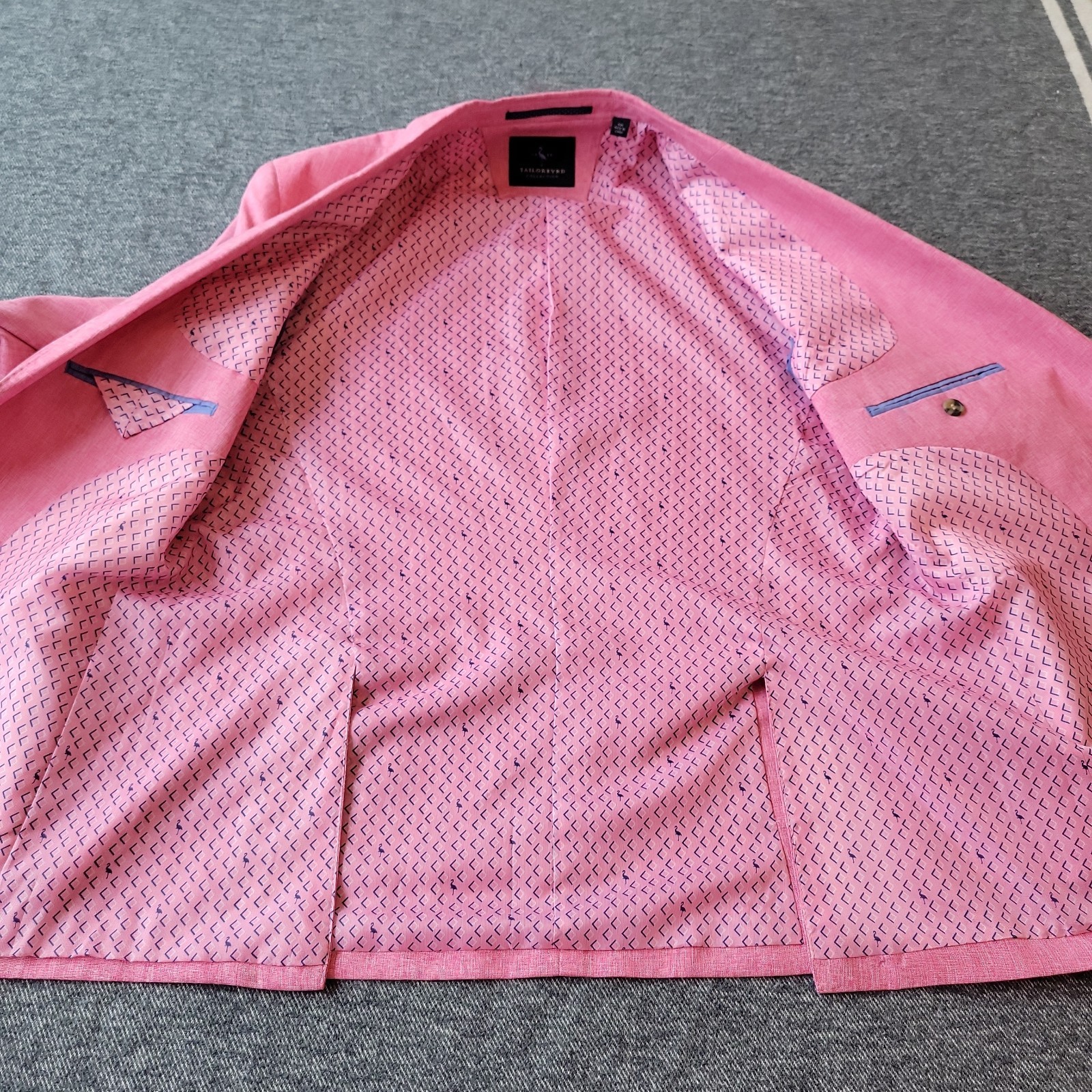 TailorByrd Jacket Men’s 40R Blazer Sport Coat Pink Chambray 2 Button Geometric