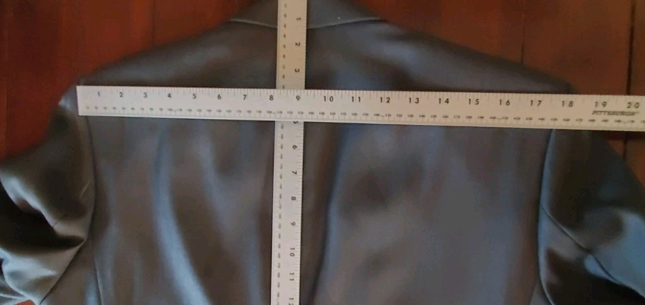 Alan Italy Custom Tailored Wool and Cashmere Blend 2 Pc. Suit Excellent