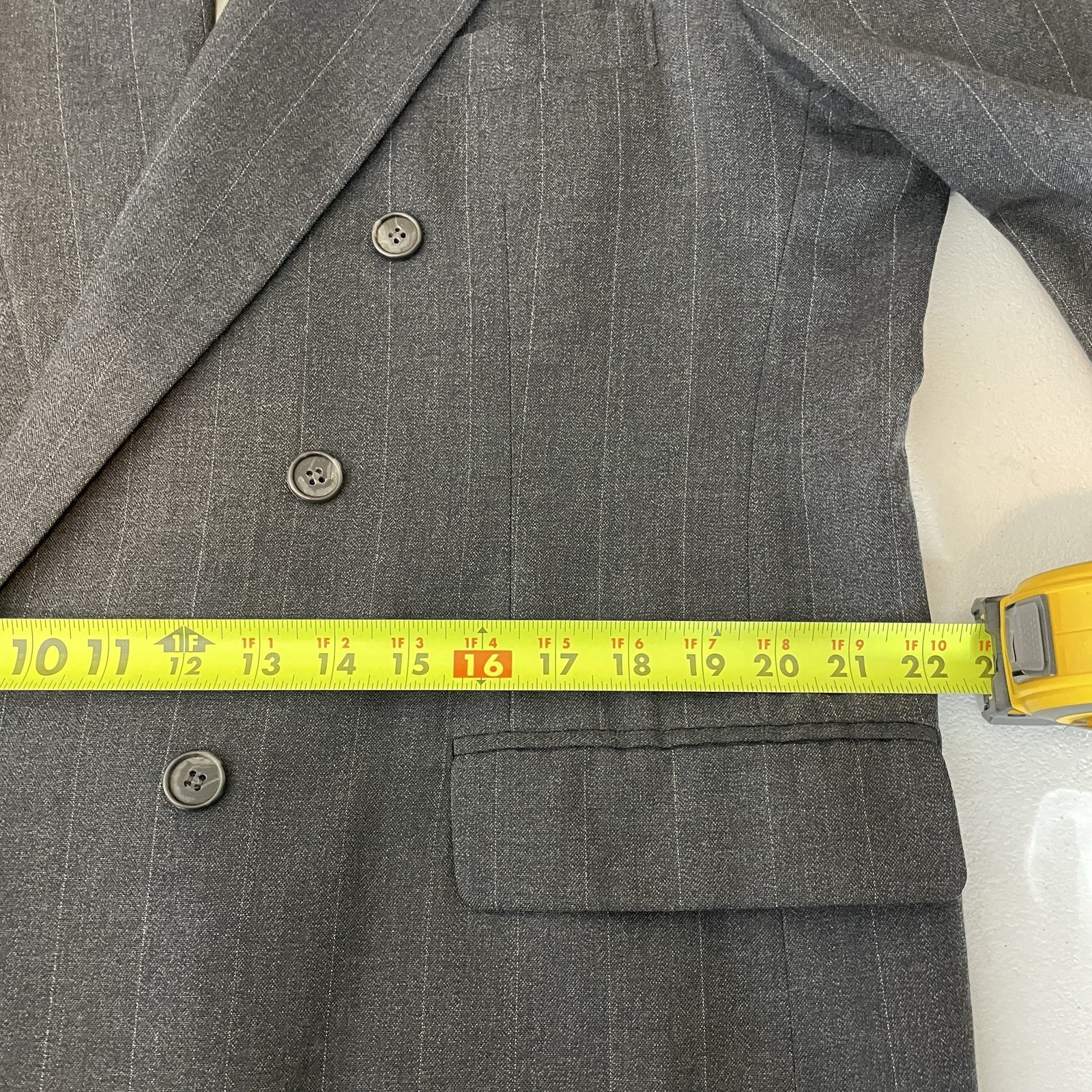 Executive Collection 2 Piece Suit Mens 44L 34×29 Gray Striped Double Breasted
