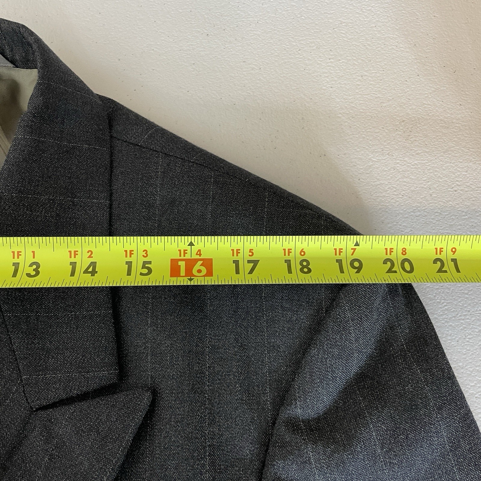 Executive Collection 2 Piece Suit Mens 44L 34×29 Gray Striped Double Breasted