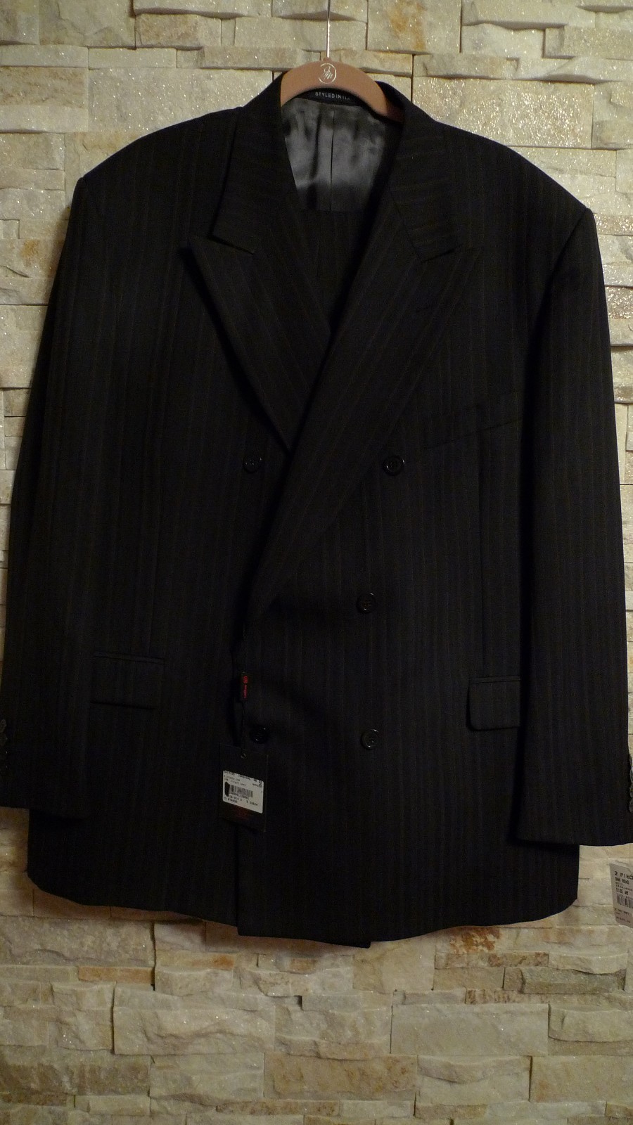 SAN REMO LUXURIOUS VIRGIN WOOL BLACK STRIPPED SUIT, ITALY, SIZE EU 60 US 50