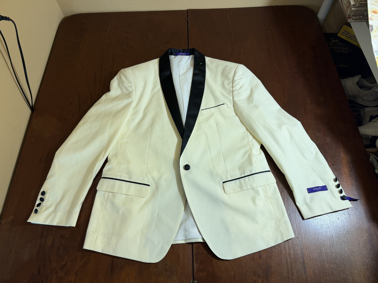 NEW STATEMENT Ivory Tuxedo Dinner Jacket Sport Coat Suit Blazer 42S 150s Wool