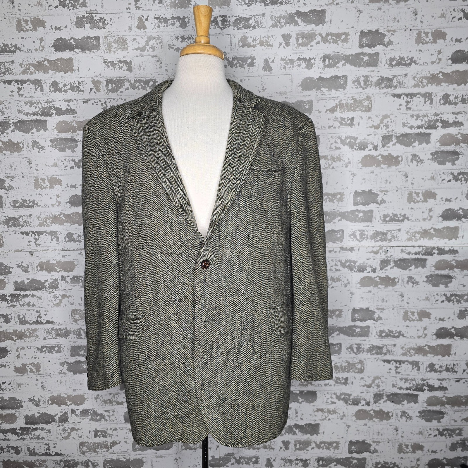 Jos A Bank Harris Tweed Blazer Mens 50R Brown Herringbone Hand Woven Center Vent