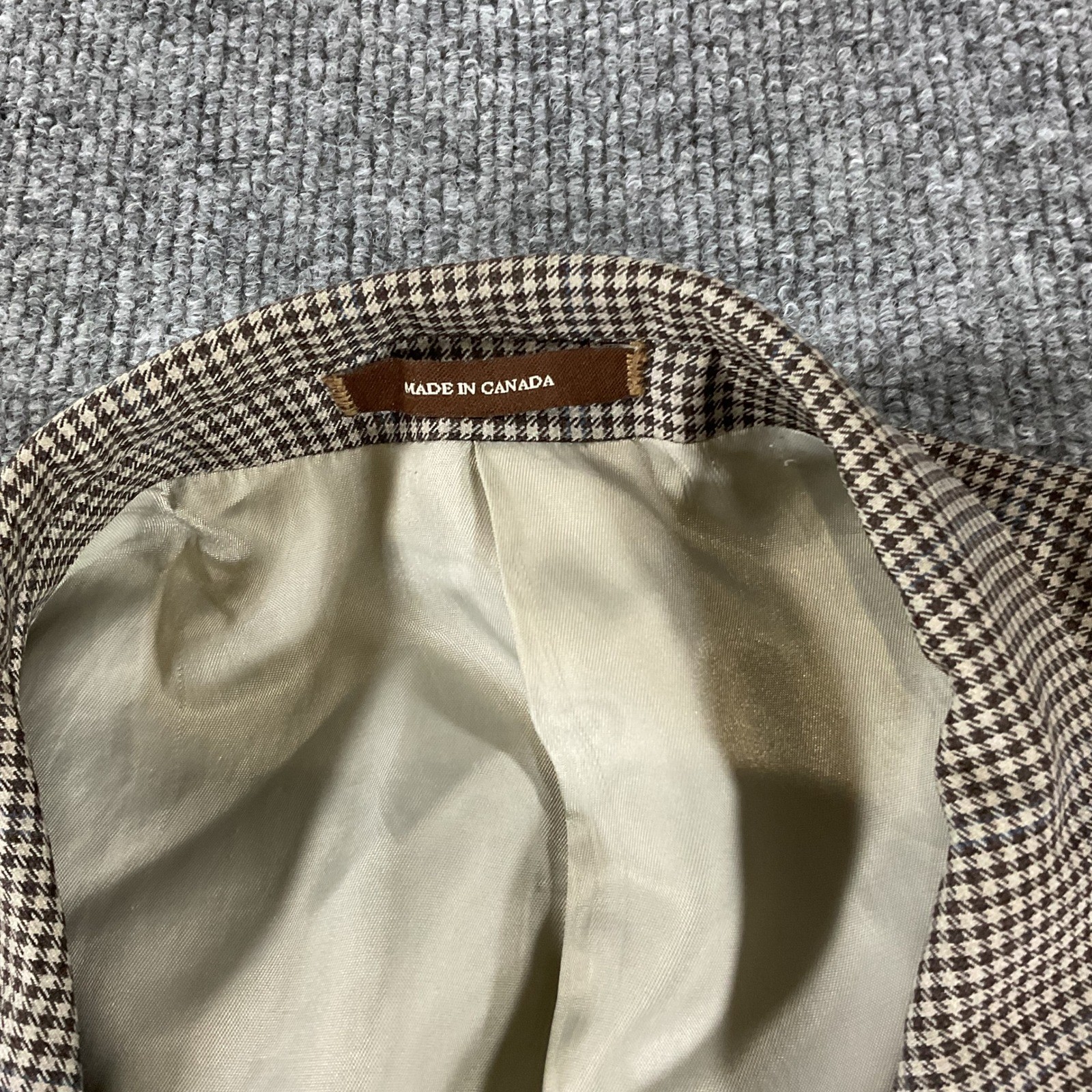 Peter Millar 48R Sport Coat Blazer 100% Wool Brown Houndstooth Two Button Mens