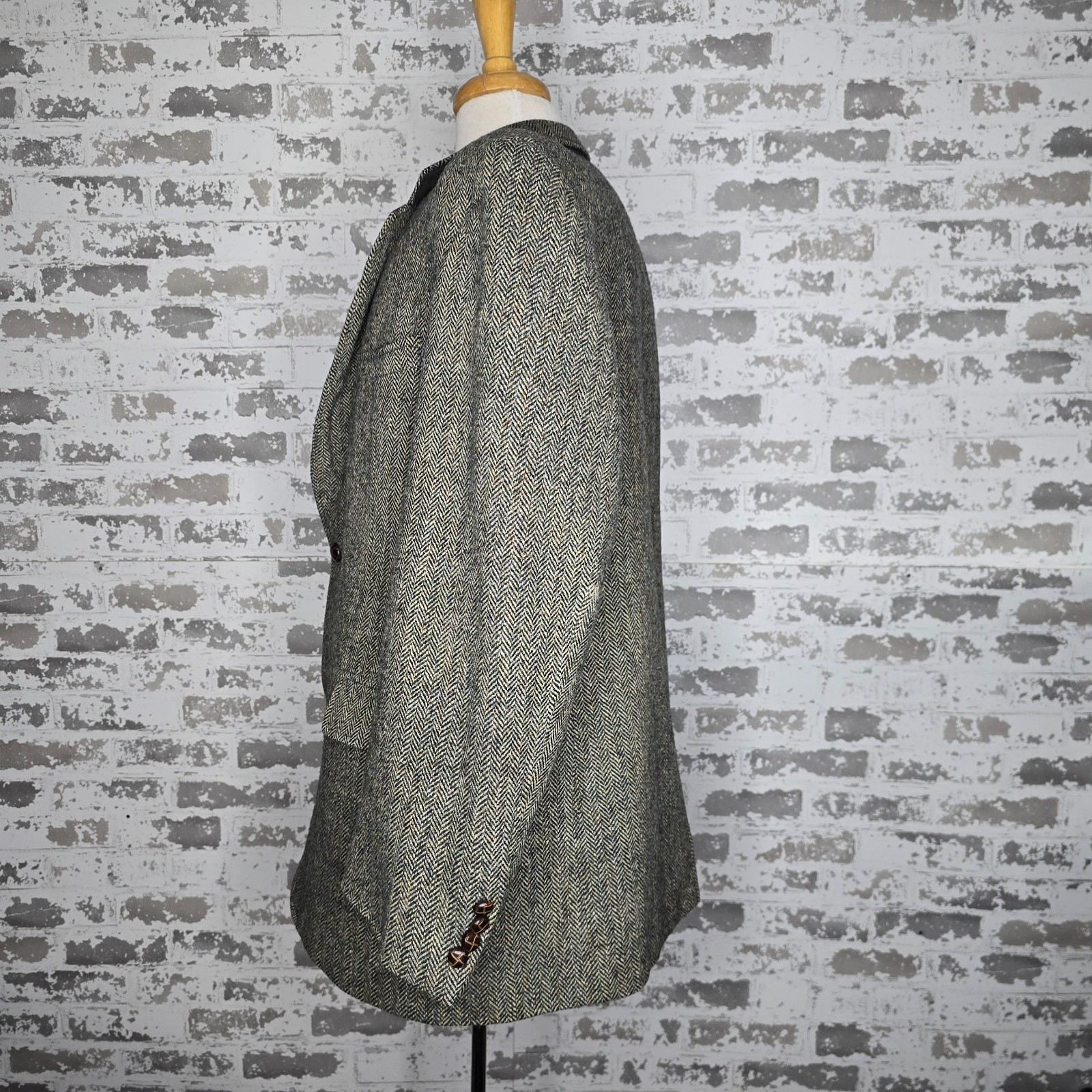 Jos A Bank Harris Tweed Blazer Mens 50R Brown Herringbone Hand Woven Center Vent