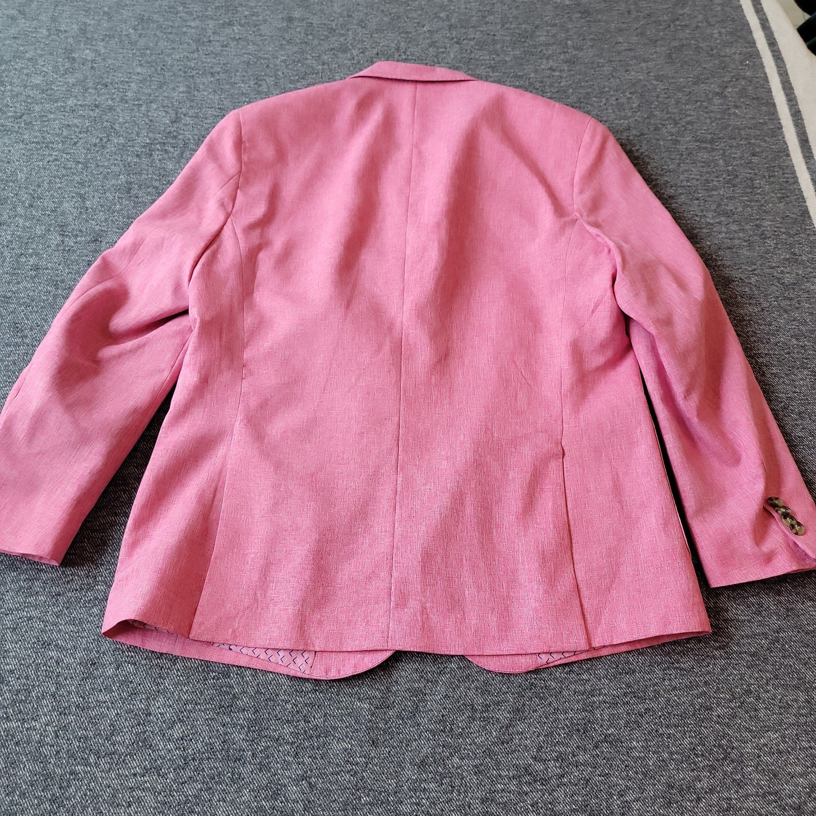 TailorByrd Jacket Men’s 40R Blazer Sport Coat Pink Chambray 2 Button Geometric