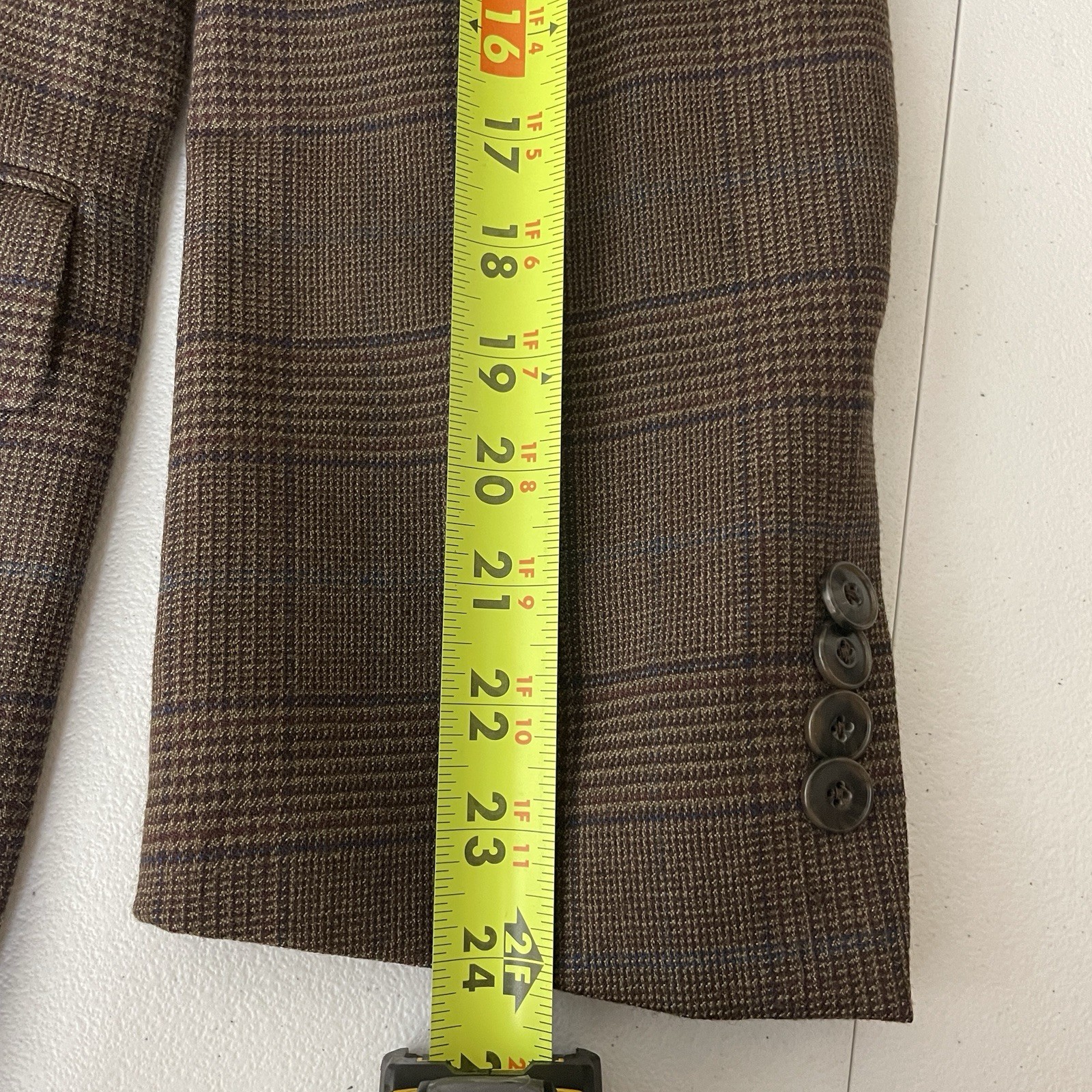 Jos A Bank 1905 Sport Coat Mens 46R Brown Multicolor Plaid Wool Double Vented