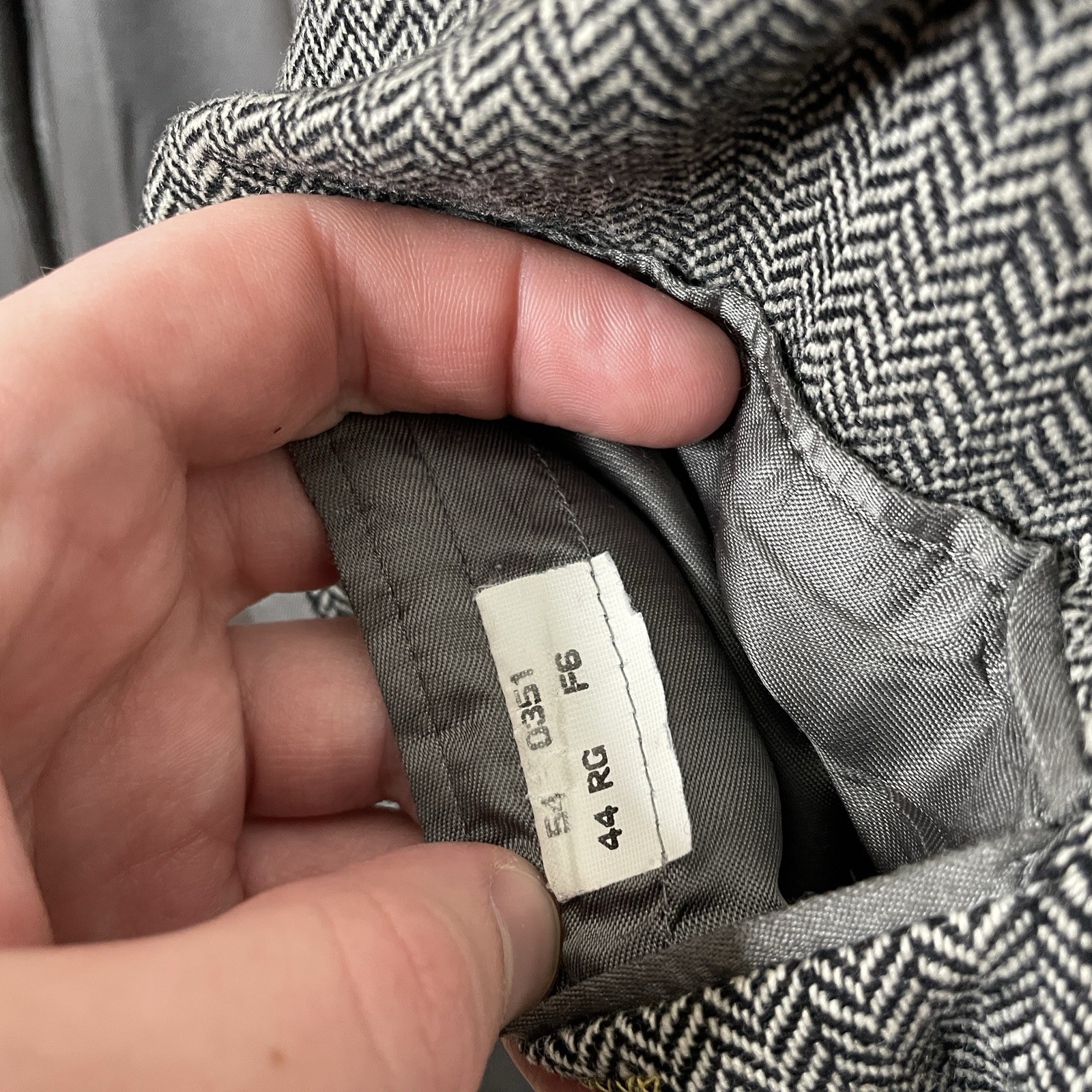 Brooks Brothers Sport Coat Mens 44R Gray Brown Herringbone Pure Wool Two Buttons