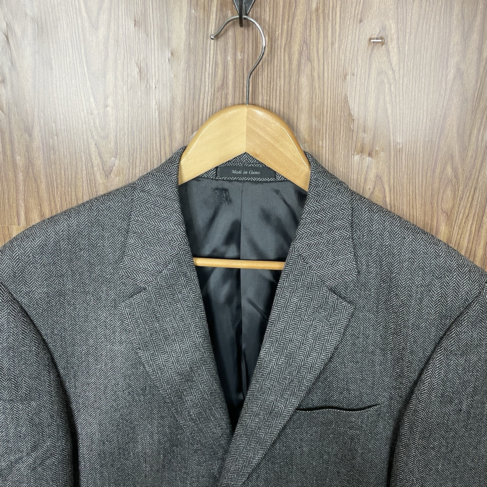 Lauren Ralph Lauren Sport Coat Mens 42L Gray Herringbone Tweed Wool Two Buttons
