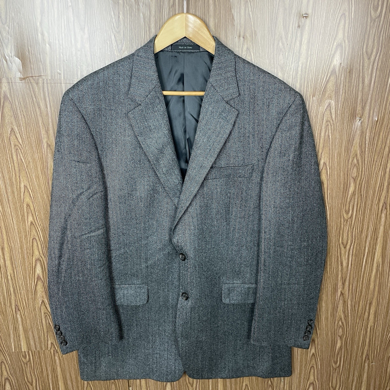 Lauren Ralph Lauren Sport Coat Mens 42L Gray Herringbone Tweed Wool Two Buttons