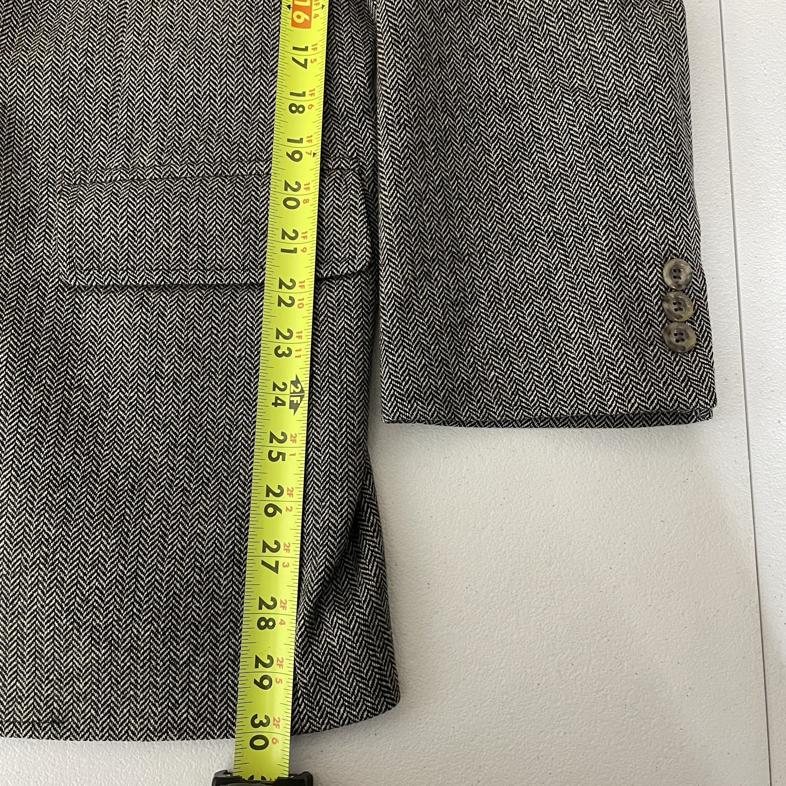 Brooks Brothers Sport Coat Mens 44R Gray Brown Herringbone Pure Wool Two Buttons