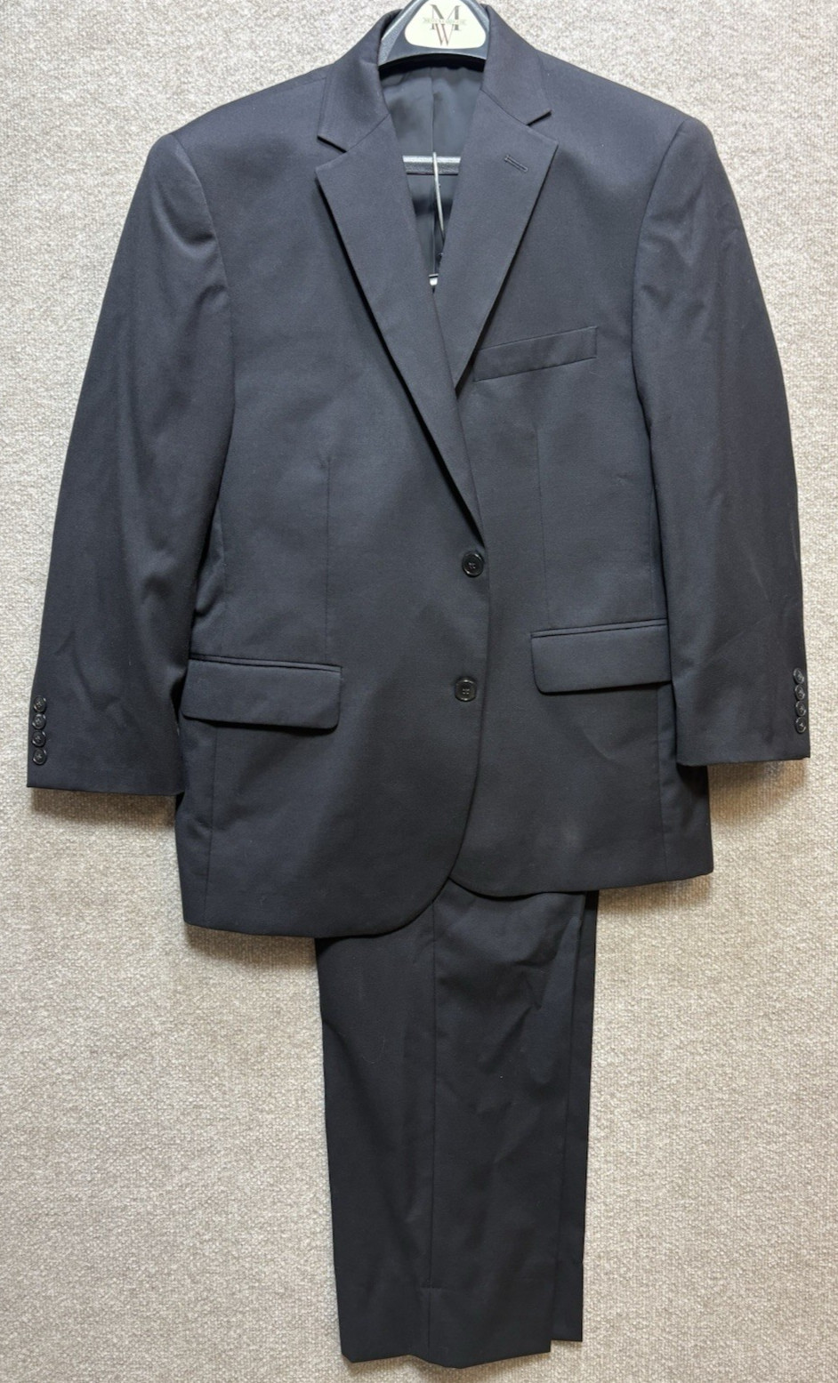 Jos A Bank Traveler Tailored 42 S Wool Solid black 2 Vent Business Suit 2 Button