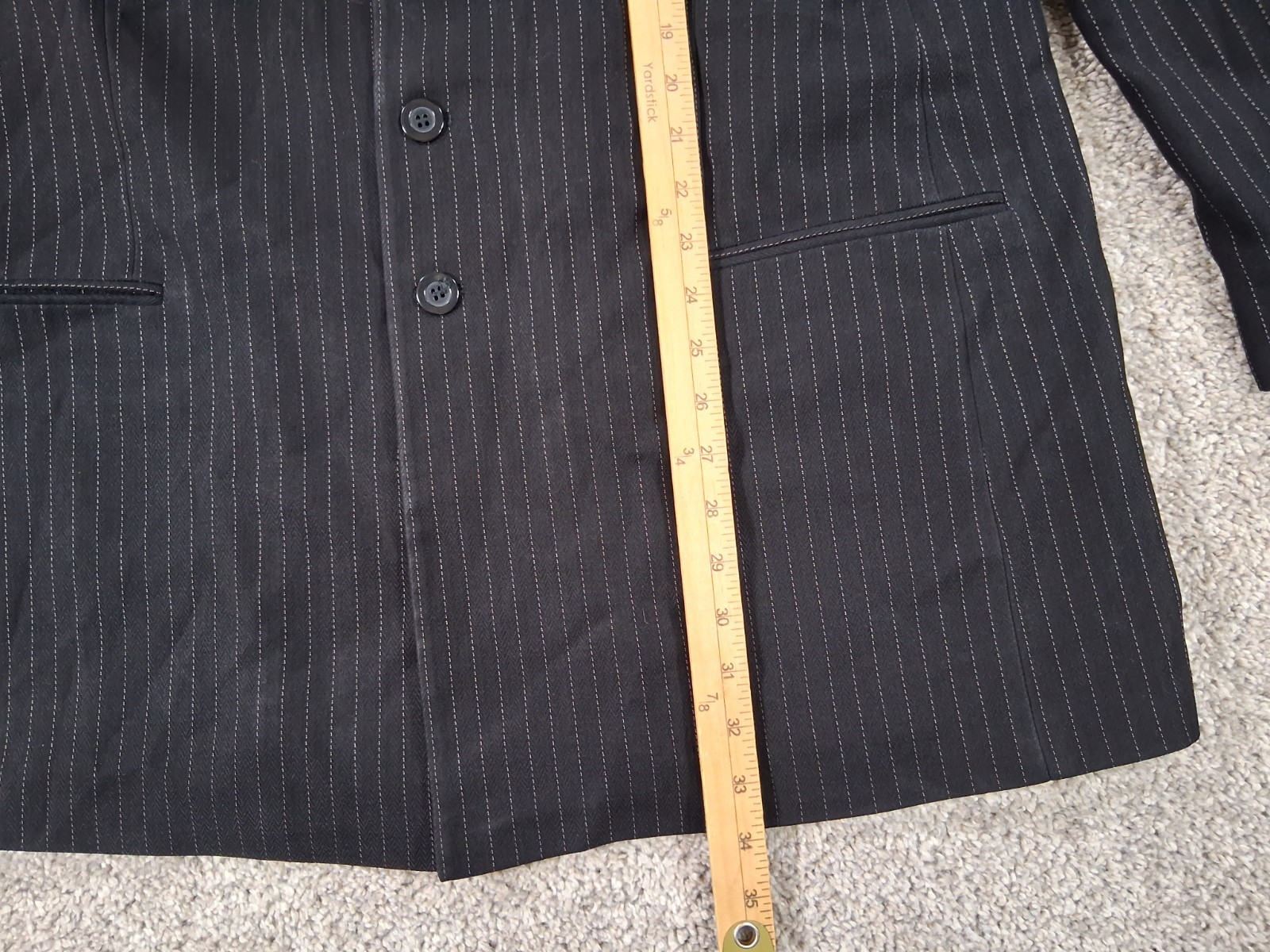 Vicci Uomo Mens Suit Coat 44R Pants 38×26 Black Stripe Polyester Blend