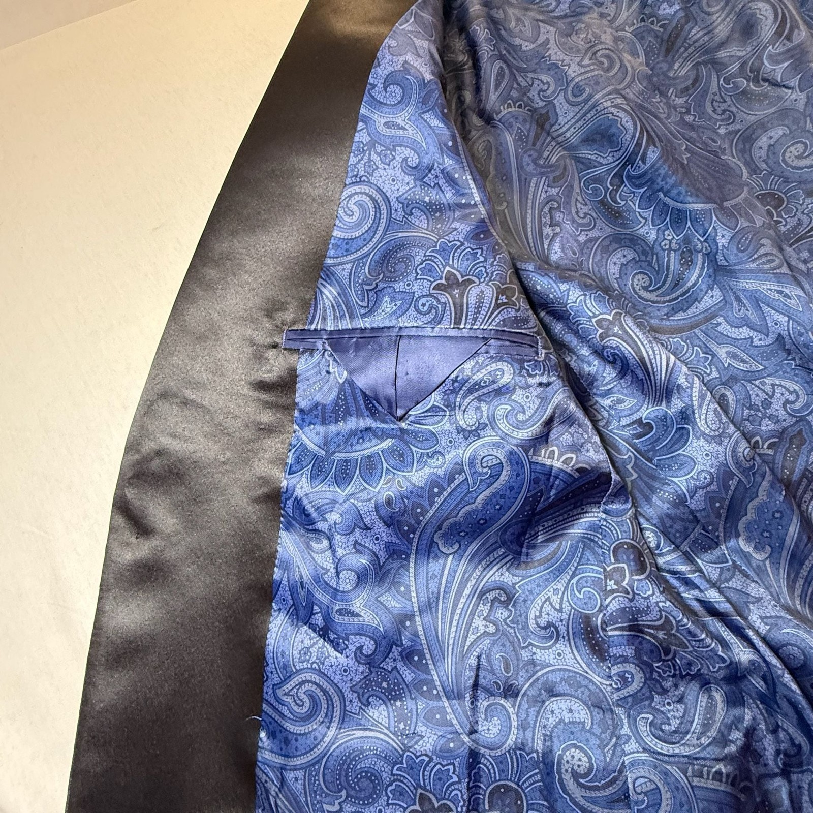 Van Heusen Studio Navy Blue Floral Jacquard Tuxedo Blazer with Satin Lapels
