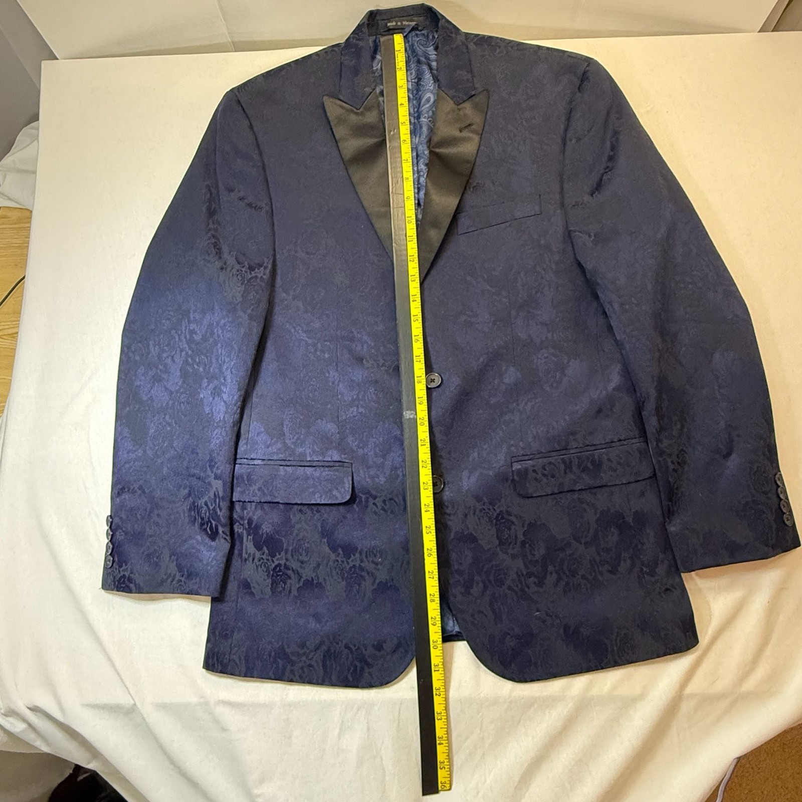 Van Heusen Studio Navy Blue Floral Jacquard Tuxedo Blazer with Satin Lapels