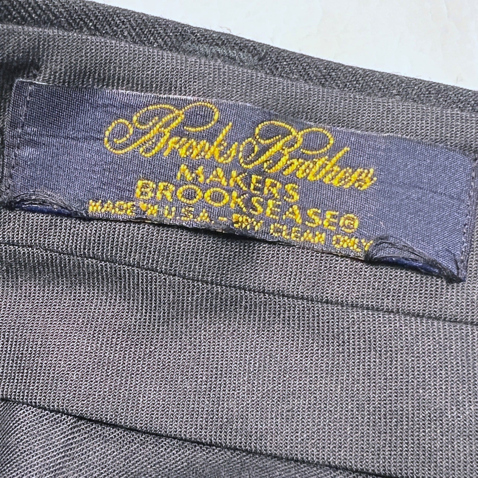 Brooks Brothers Suit Mens 46L Charcoal Pinstripe Brooksease Makers Wool USA 2pc