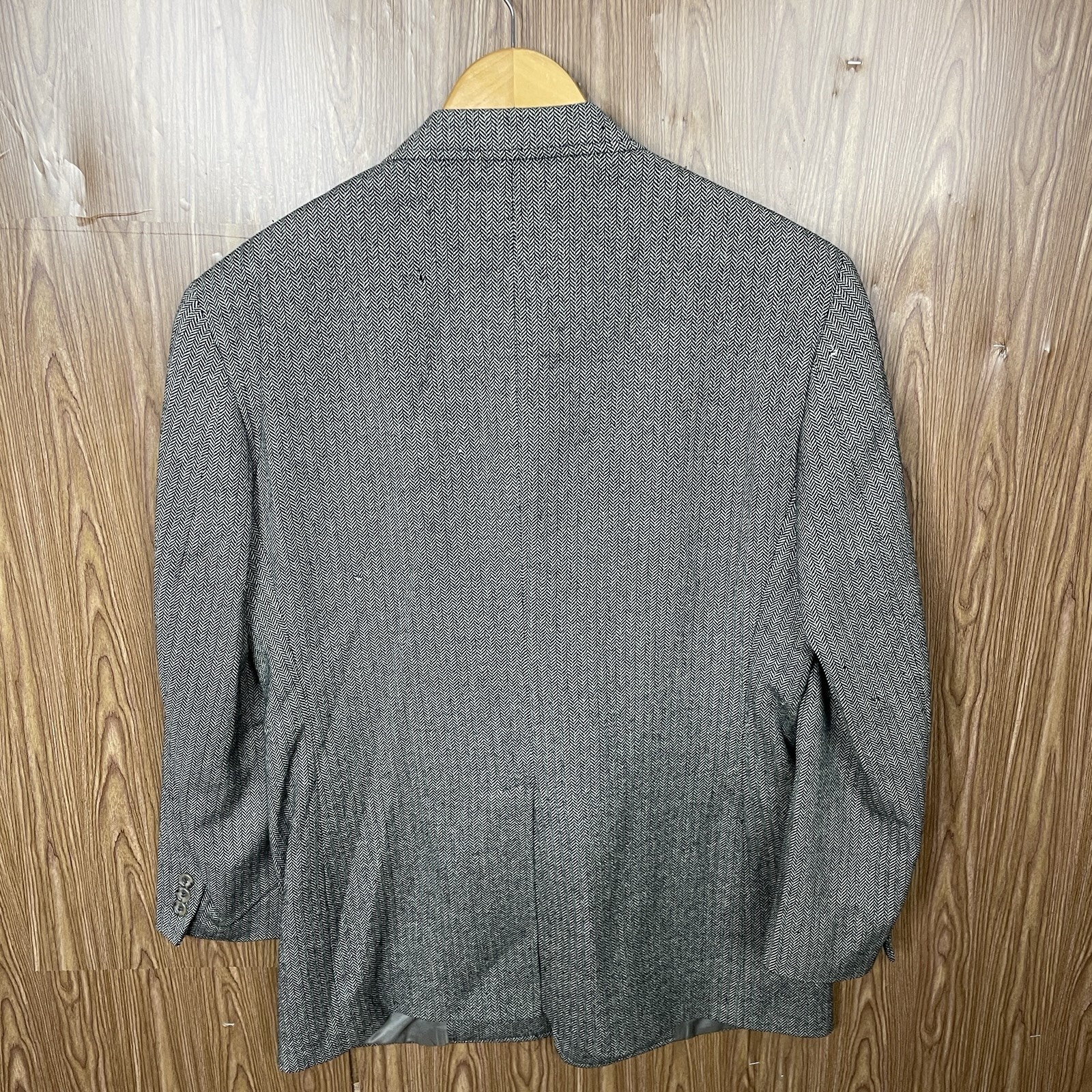Brooks Brothers Sport Coat Mens 44R Gray Brown Herringbone Pure Wool Two Buttons