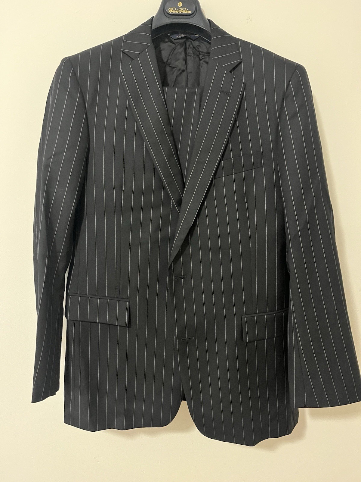 Brooks Brothers Vitale Barberis Black/White Pinstripe Suit 40R W34 Made in USA