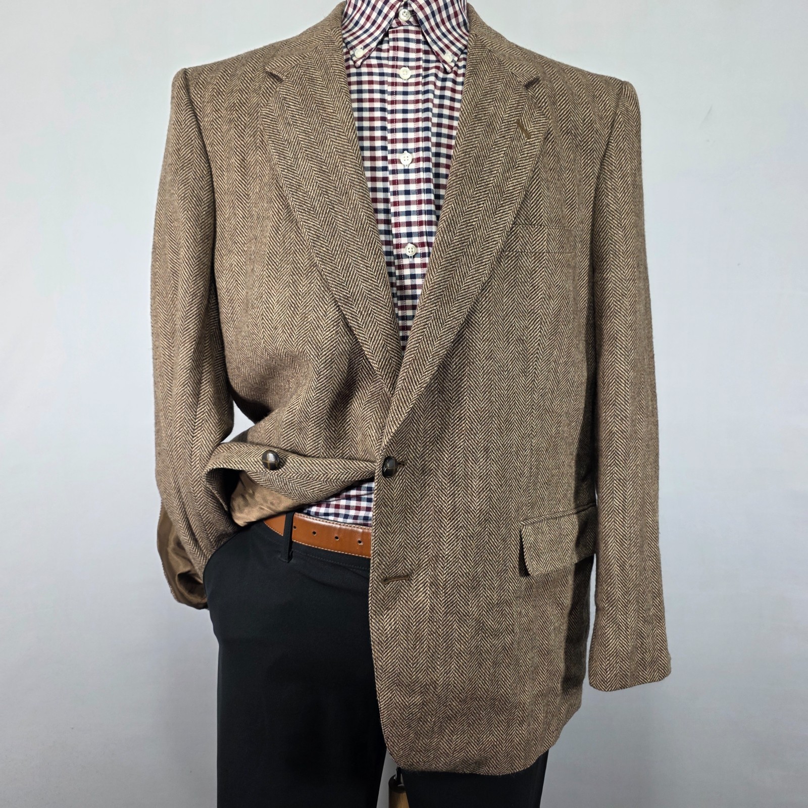 Men’s Tweed Style Sport Coat Blazer Two Button Brown Herringbone Poly Wool 48R