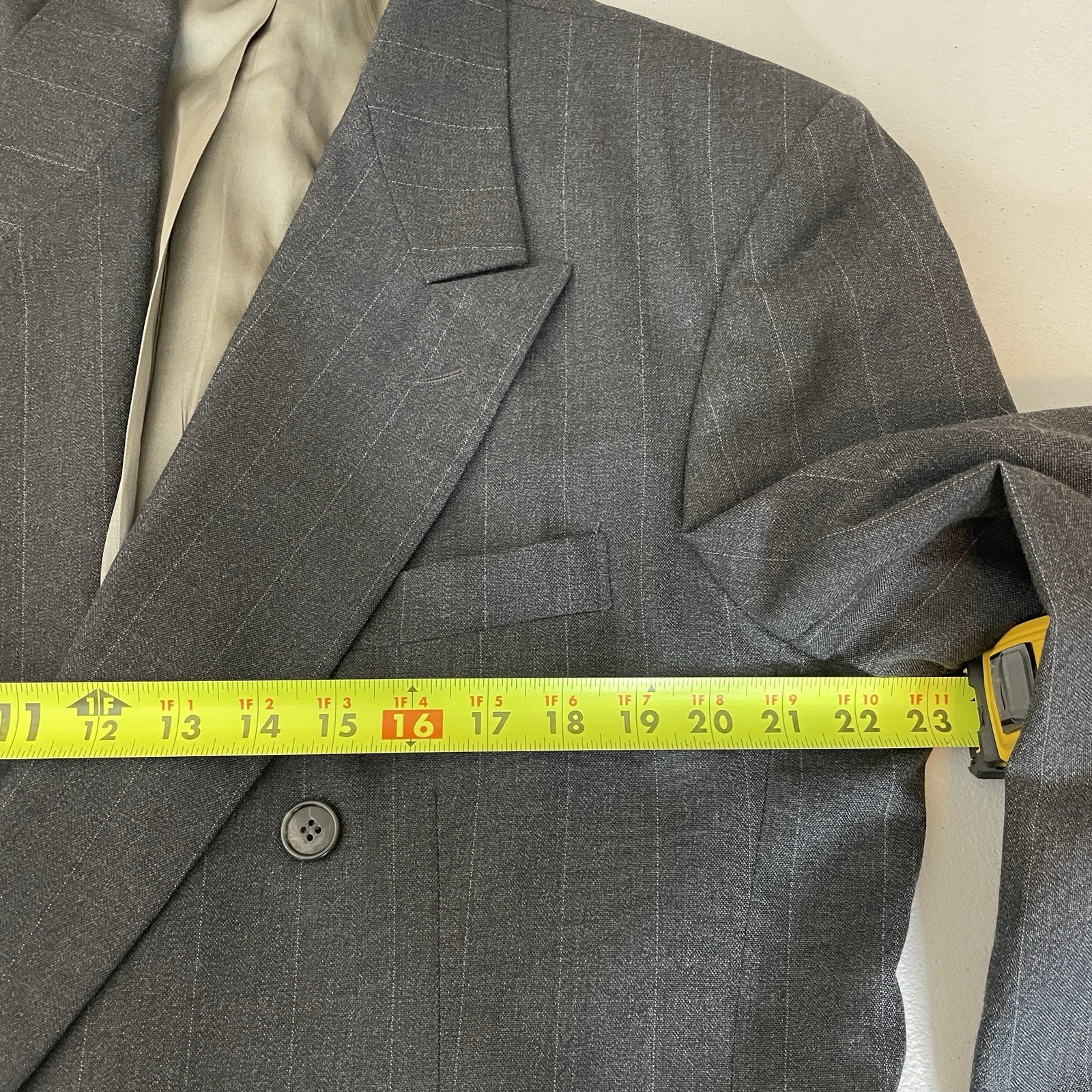 Executive Collection 2 Piece Suit Mens 44L 34×29 Gray Striped Double Breasted