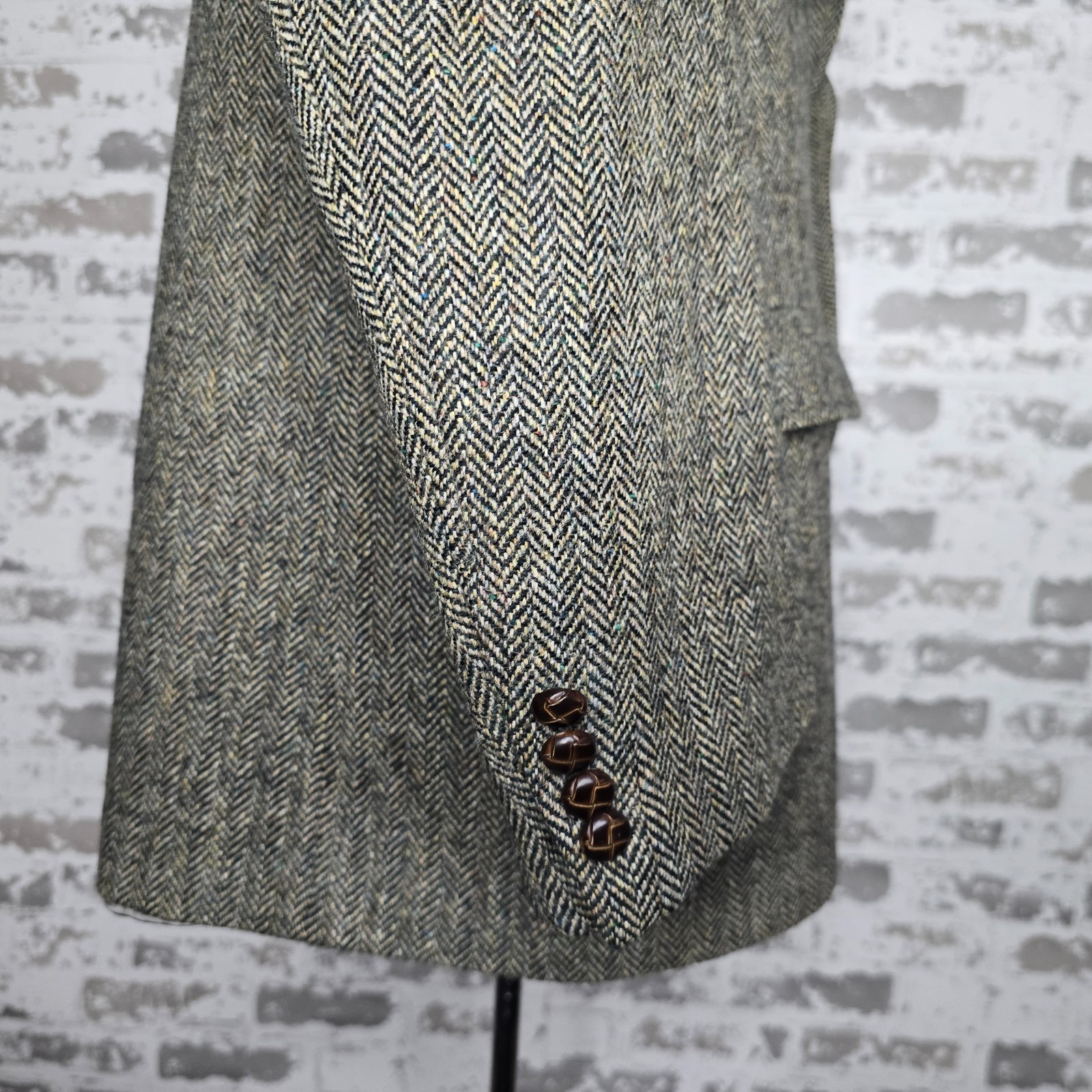 Jos A Bank Harris Tweed Blazer Mens 50R Brown Herringbone Hand Woven Center Vent