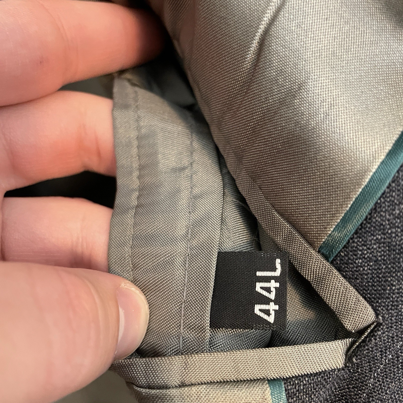 Executive Collection 2 Piece Suit Mens 44L 34×29 Gray Striped Double Breasted