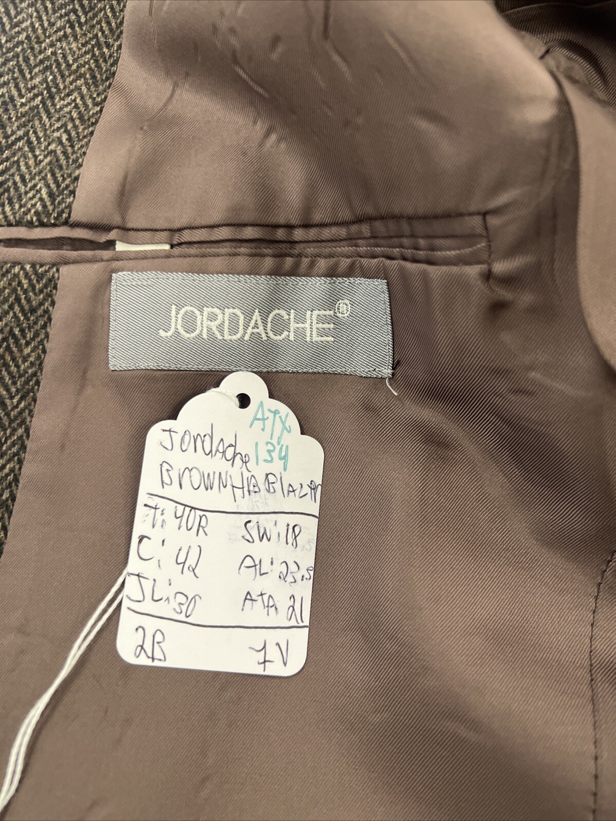 FALL/WINTER Jordache Men’s Dark Brown Herringbone Blazer 40R $395