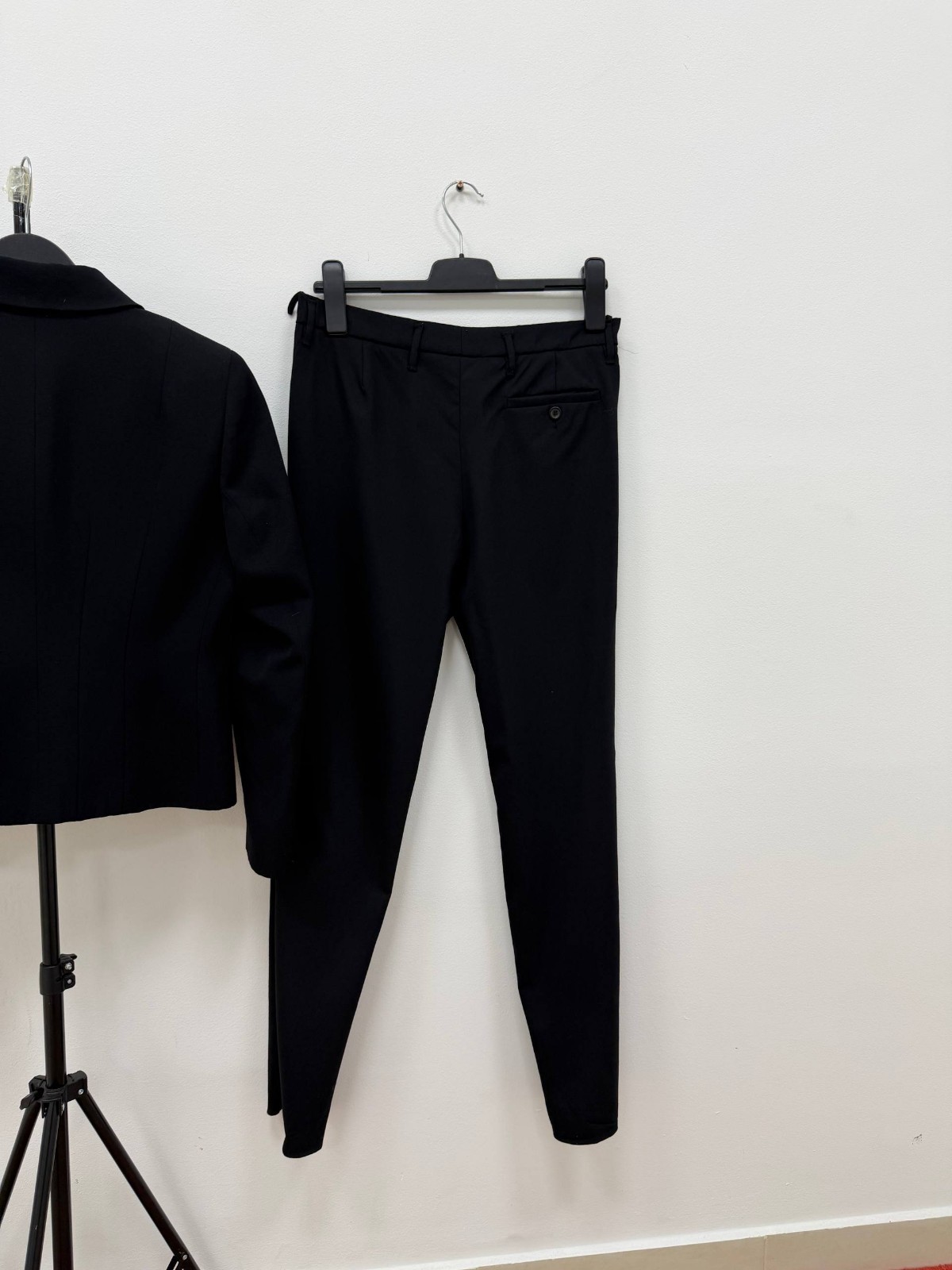 Vintage Prada Milano Black Virgin Wool Tailored Suit Made in Italy IT42